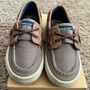 Like New Tuck Jr Truffle Sperry slip on